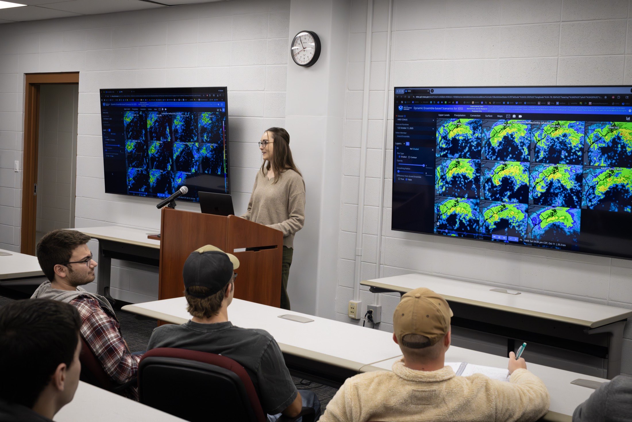 The DSOC classroom during a live-data briefing